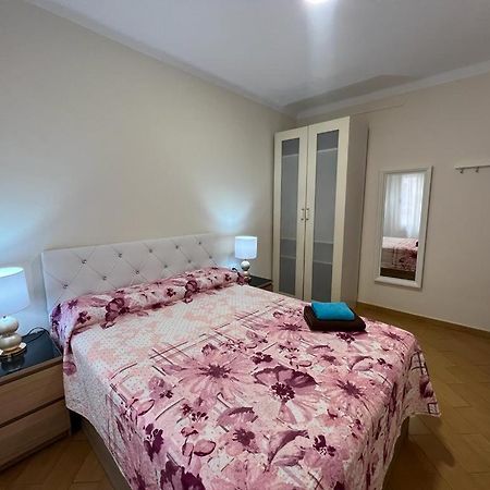 Rooms Nueva Valencia Барселона Екстериор снимка