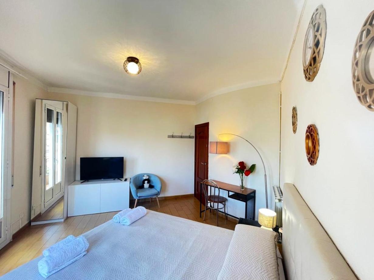 Rooms Nueva Valencia Барселона Екстериор снимка