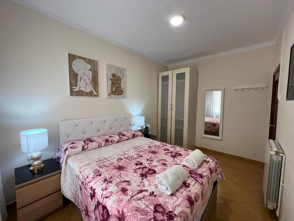 Rooms Nueva Valencia Барселона Екстериор снимка