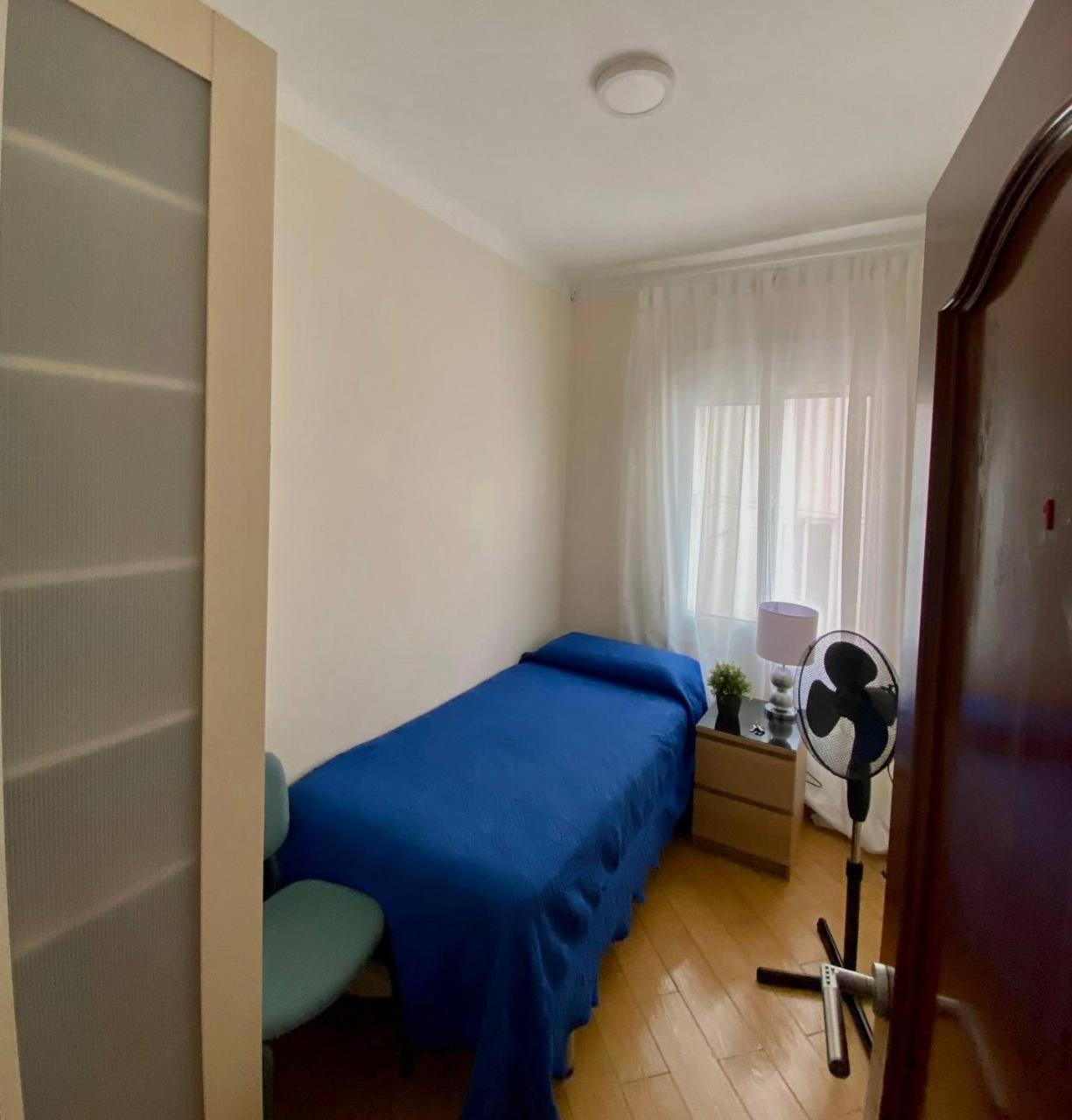 Rooms Nueva Valencia Барселона Екстериор снимка