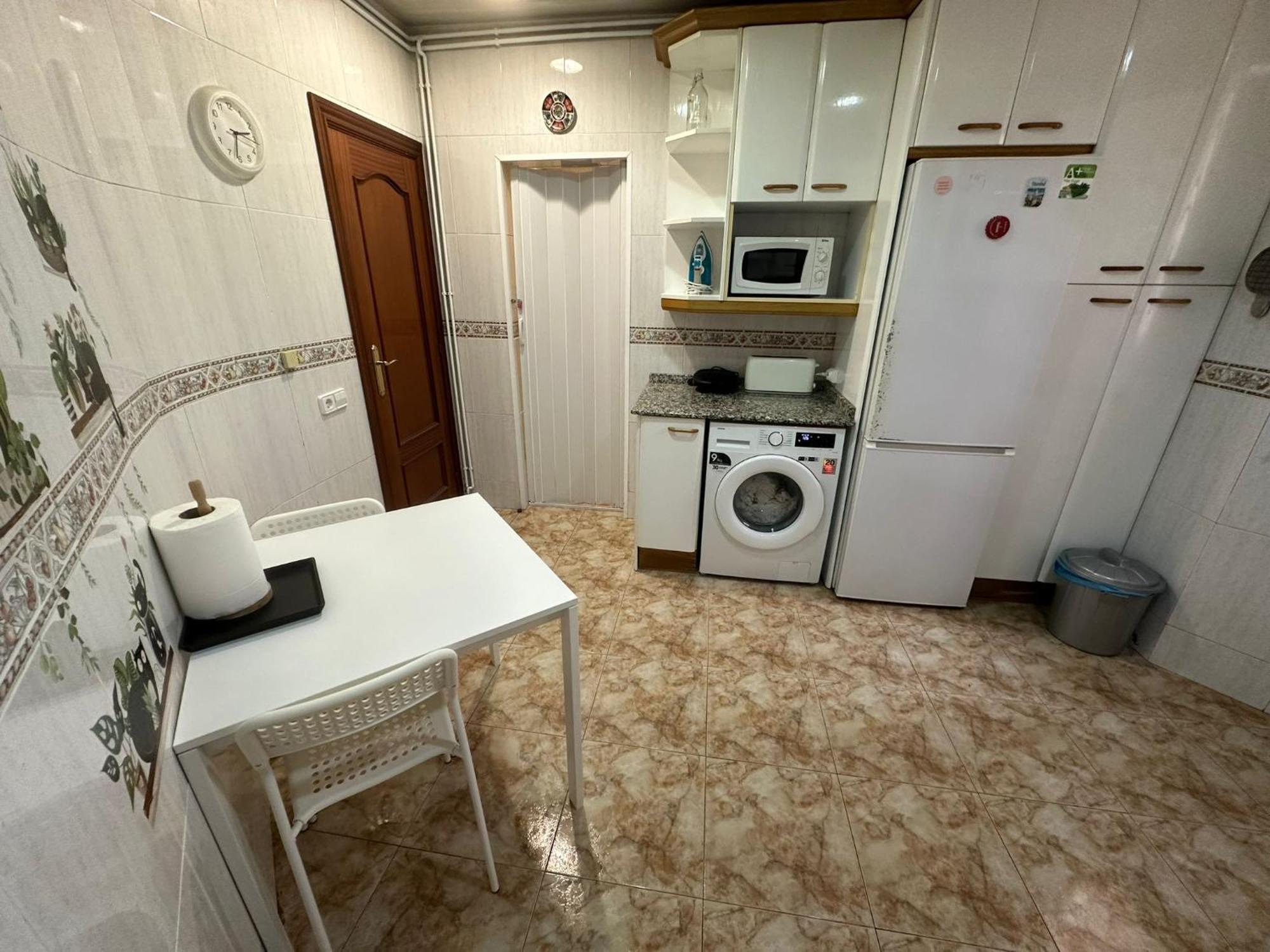 Rooms Nueva Valencia Барселона Екстериор снимка