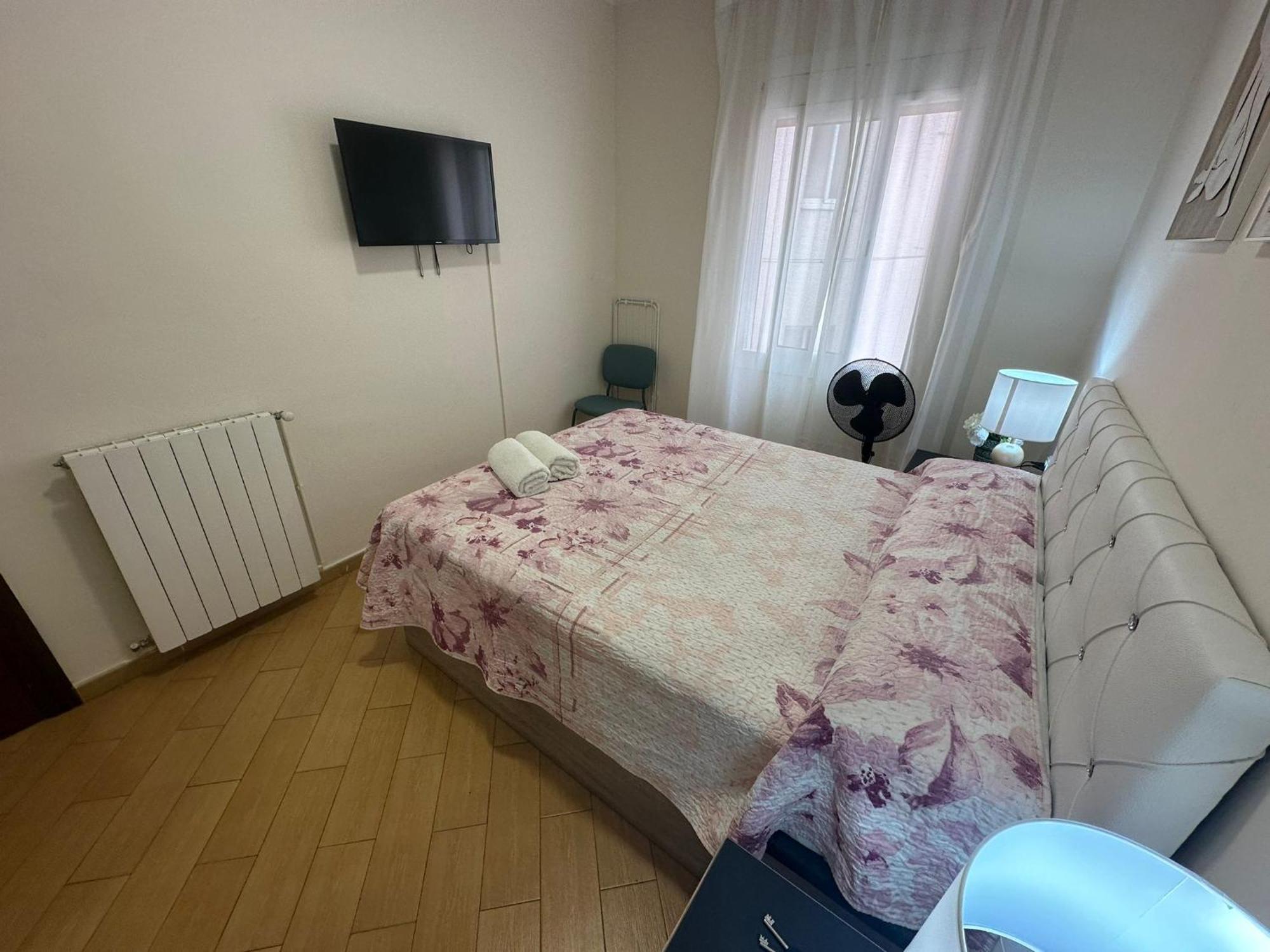 Rooms Nueva Valencia Барселона Екстериор снимка