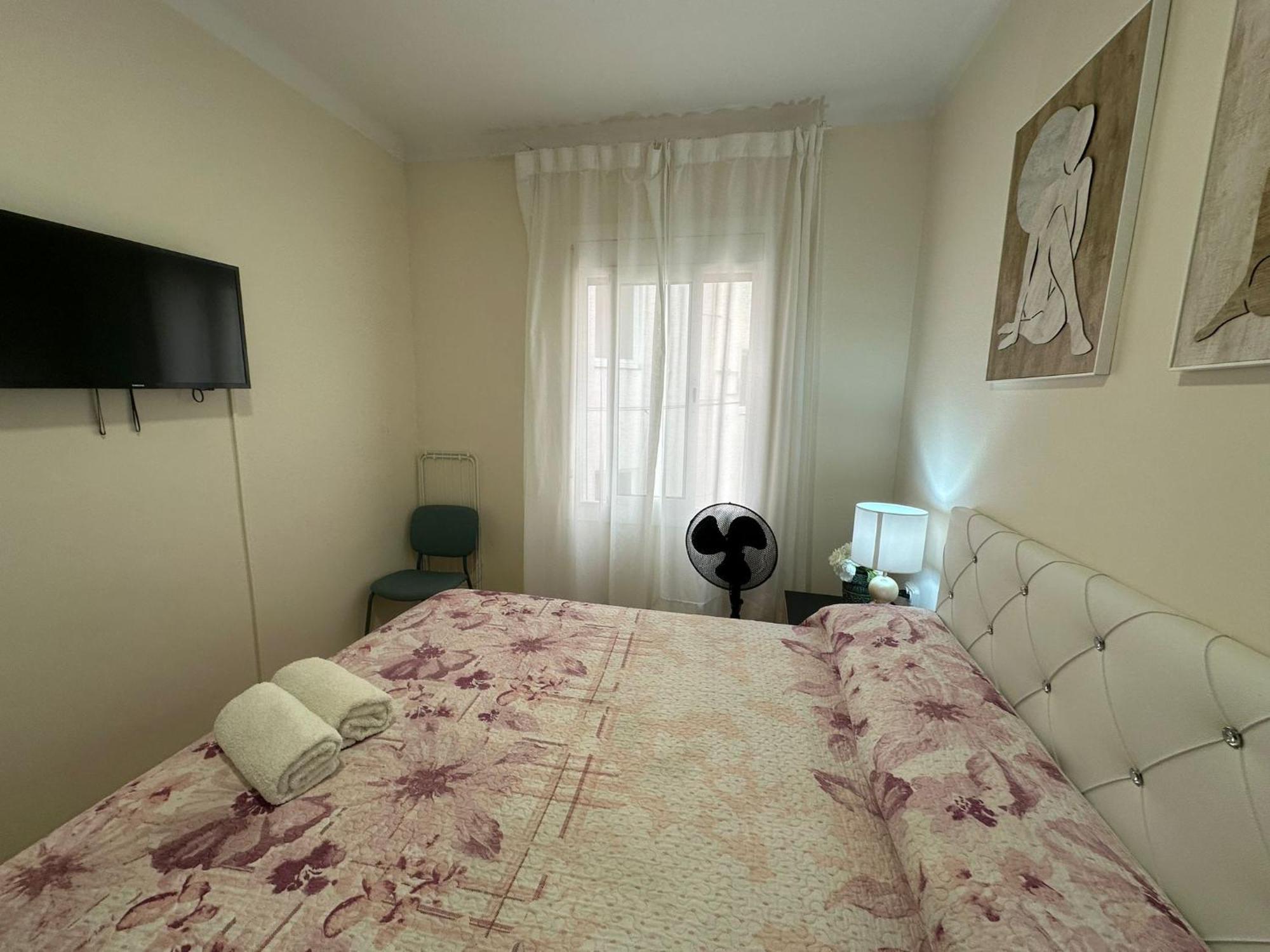 Rooms Nueva Valencia Барселона Екстериор снимка